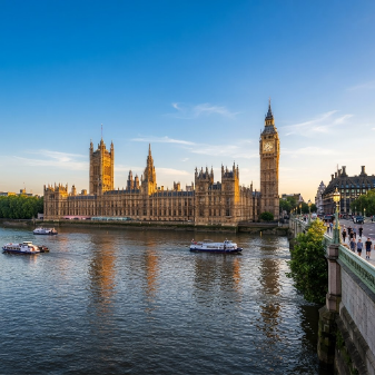 Big Ben and the Houses of Parliament beside the River Thames in London